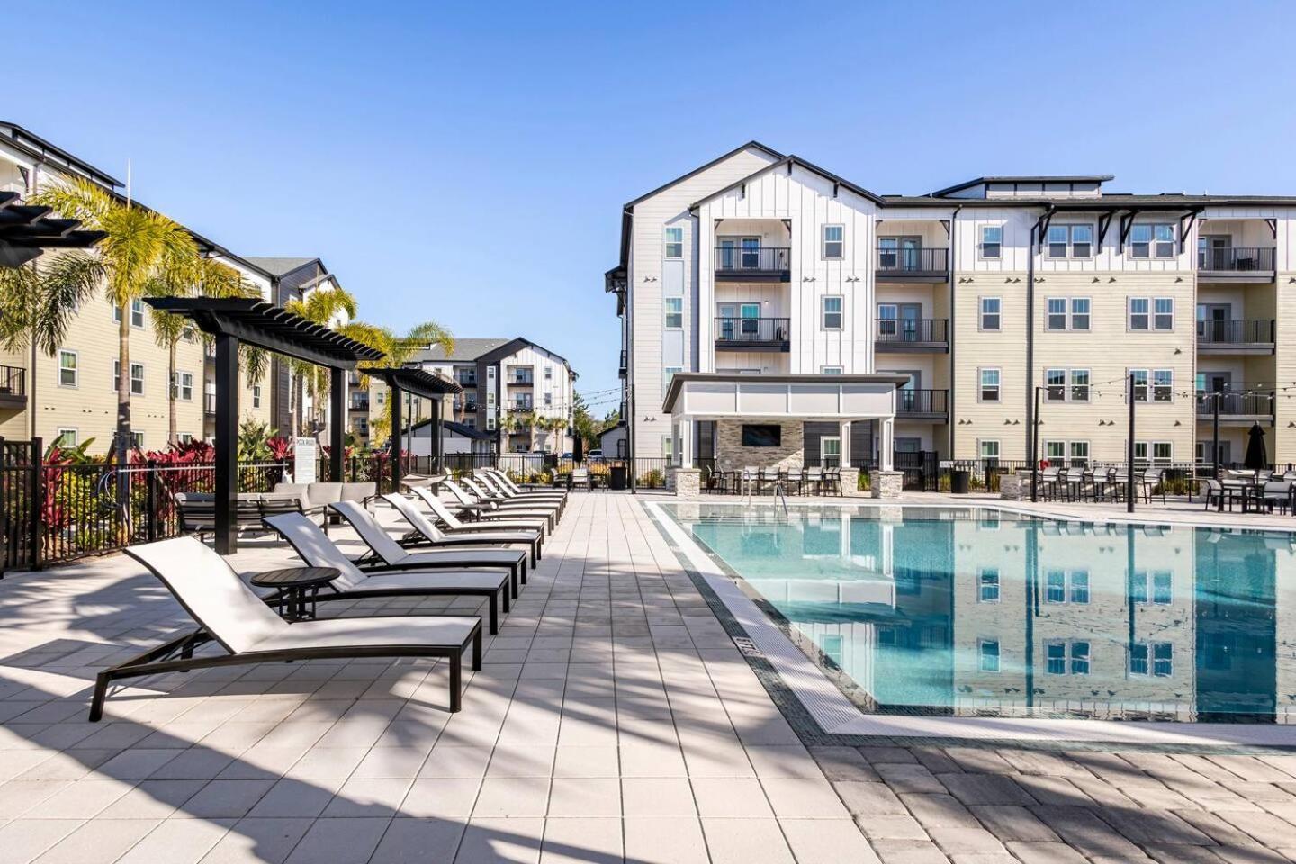 Complete Lush Green Apartment 10 Min To Parks Pets Allowed, Resort-Style Amenities Орландо Экстерьер фото