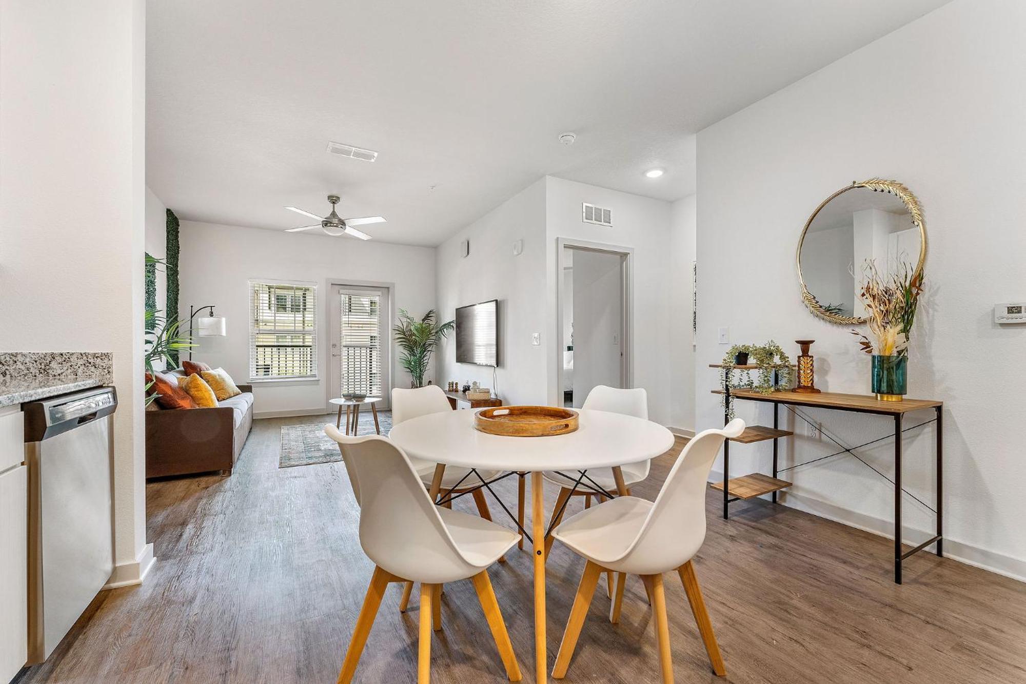 Complete Lush Green Apartment 10 Min To Parks Pets Allowed, Resort-Style Amenities Орландо Экстерьер фото