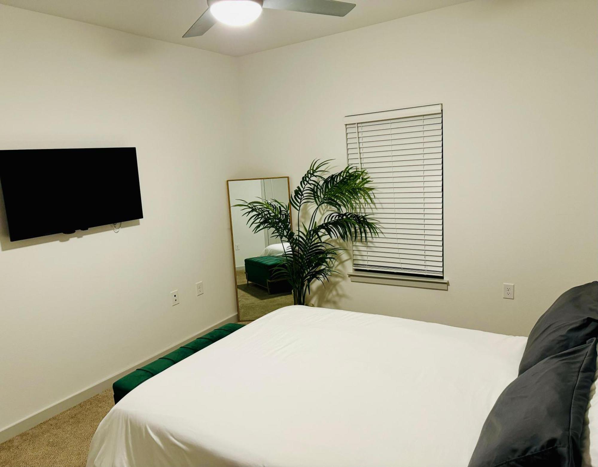 Complete Lush Green Apartment 10 Min To Parks Pets Allowed, Resort-Style Amenities Орландо Экстерьер фото